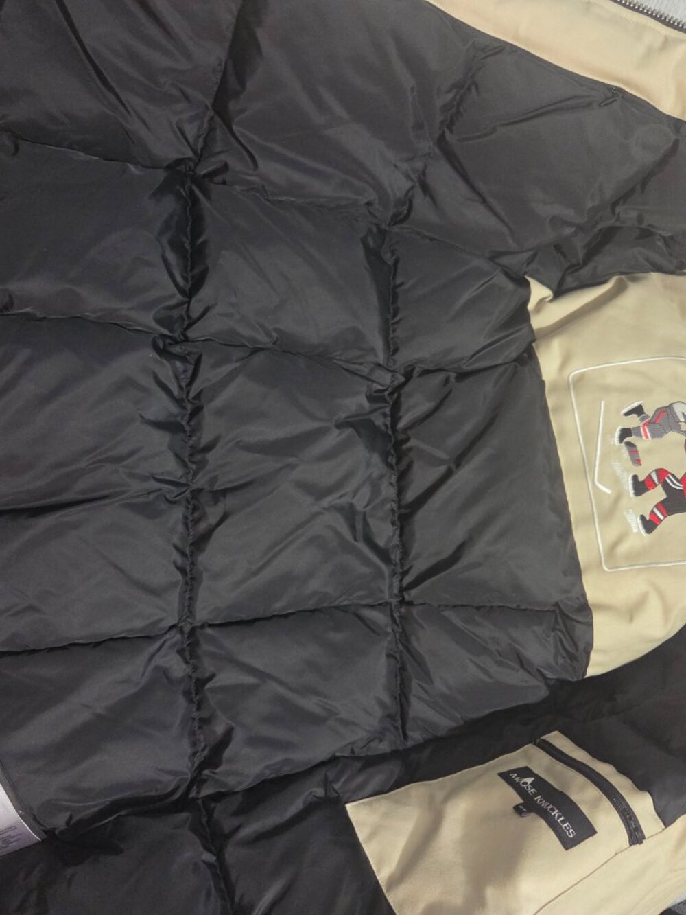 Moose Knuckles down filled jacket - Picture 2 of 4